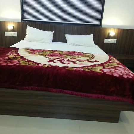 Hotel Amidhara Dwarka  Exterior photo